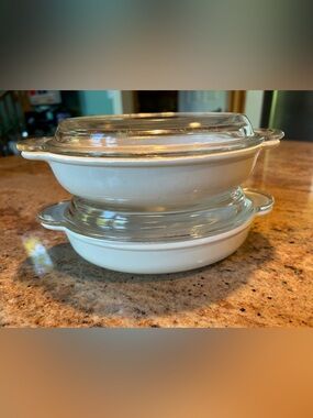 CorningWare Oval Set of (2) #P-14-B w/Pyrex lid P-14-C 14 oz Casserole